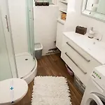 Mira *
