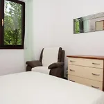 Mira *